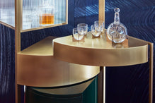 bar totem laiton patine brosse laque craquelee maison pouenat humbert et poyet